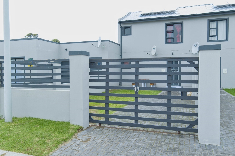 2 Bedroom Property for Sale in Parsonsvlei Eastern Cape